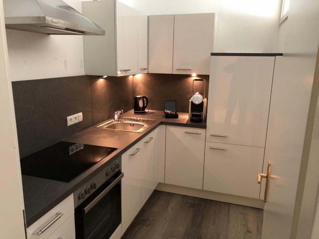 Apartment 8 Salzburg Bagian luar foto